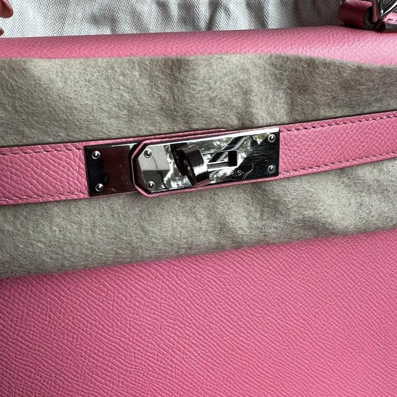 Hermes Kelly 28 Leather Handsbag - Picture 2 of 11
